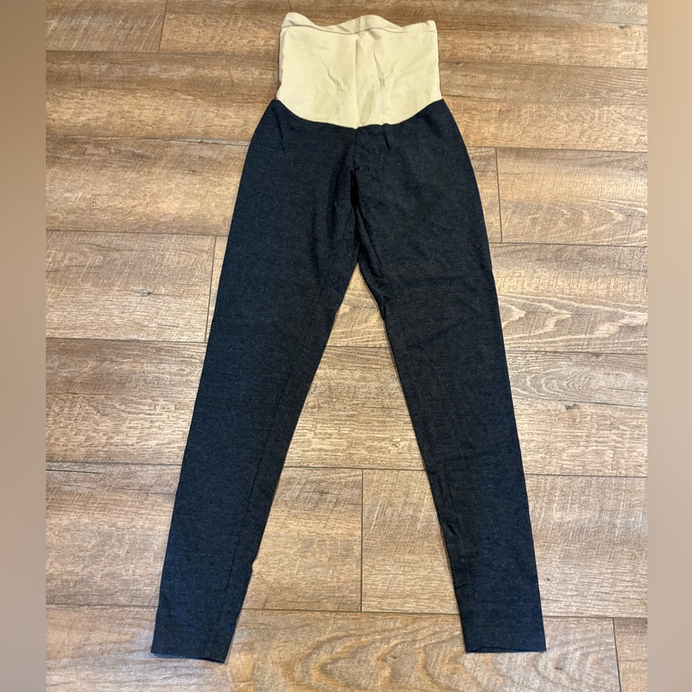 Motherhood Maternity Women’s Gray Leggings Size Small